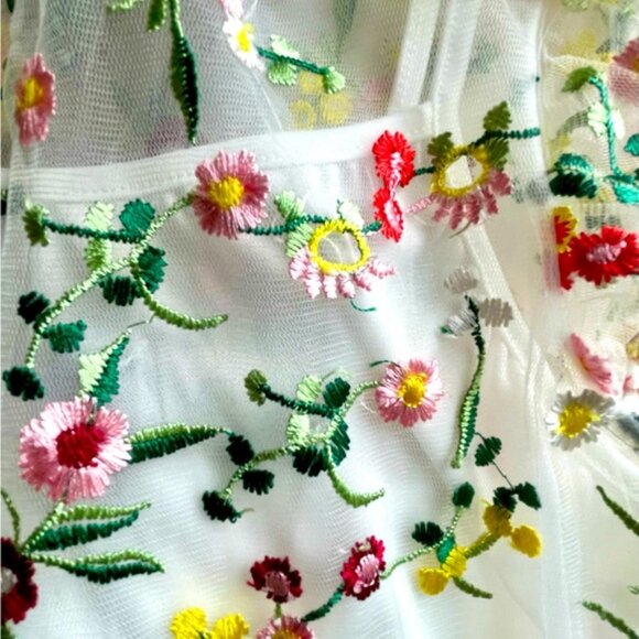 SHEIN Floral Embroidered White Long Formal Gown - Picture 5 of 6